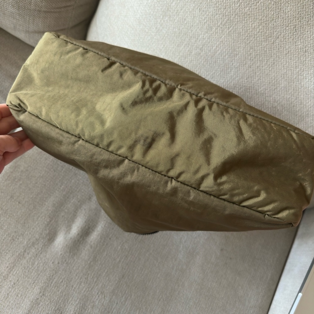 BAGGU Nylon Shoulder Bag in Seaweed - Picture 8 of 9